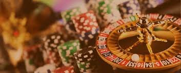 Antarmuka permainan slot dengan efek neon dan tema futuristik